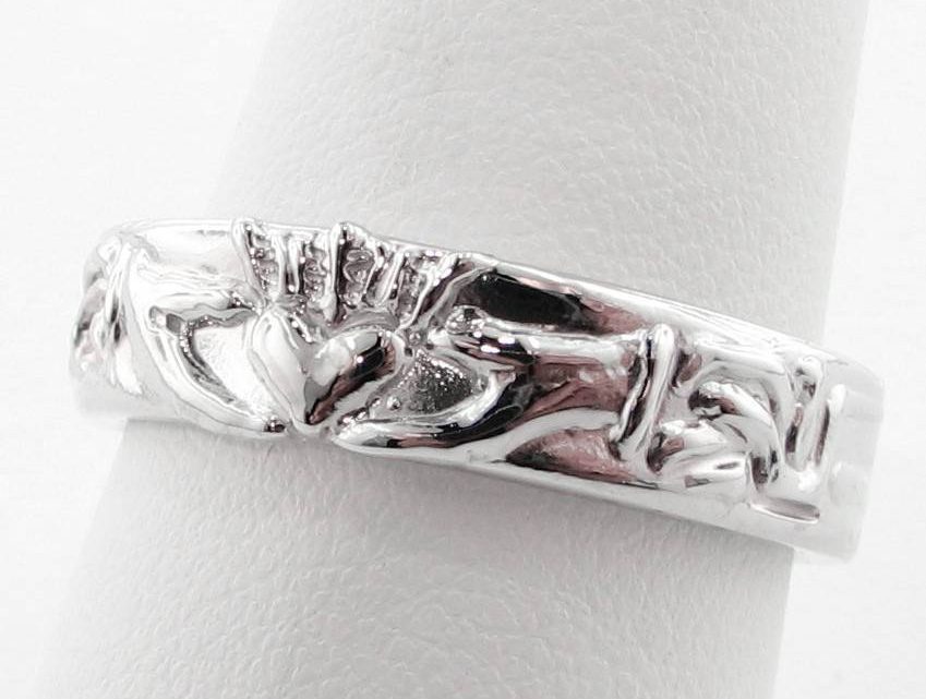 Why Claddagh Rings Are The Perfect Piece of Jewelry